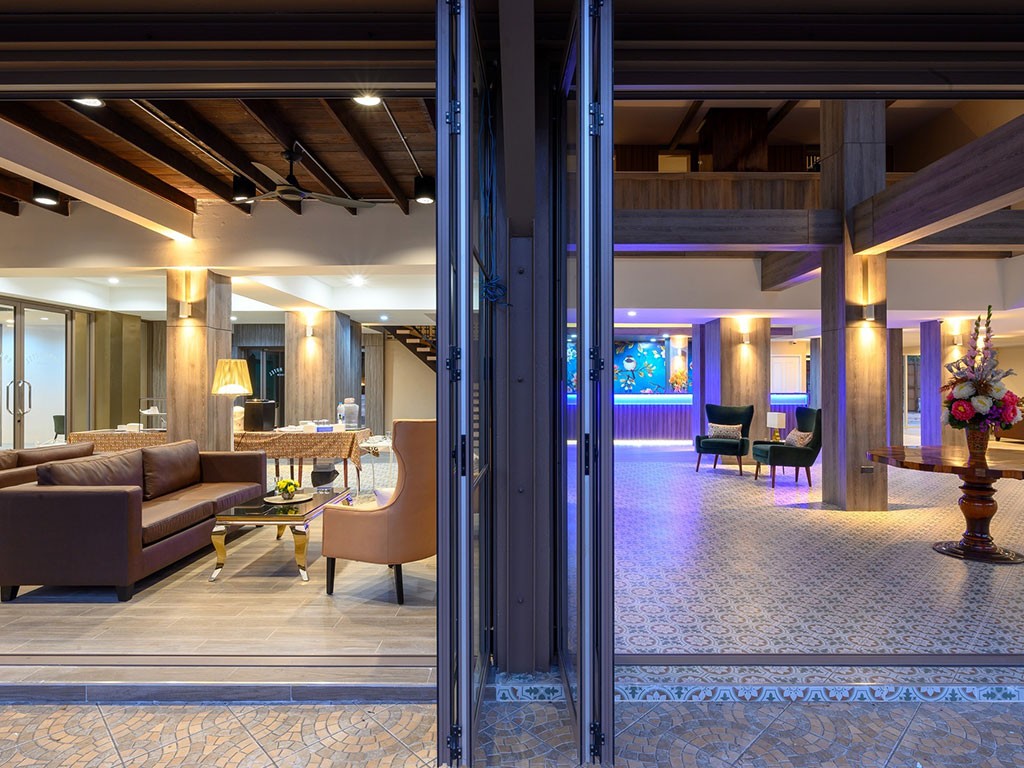 แกรนด์ โฮเต็ล บุรีรัมย์