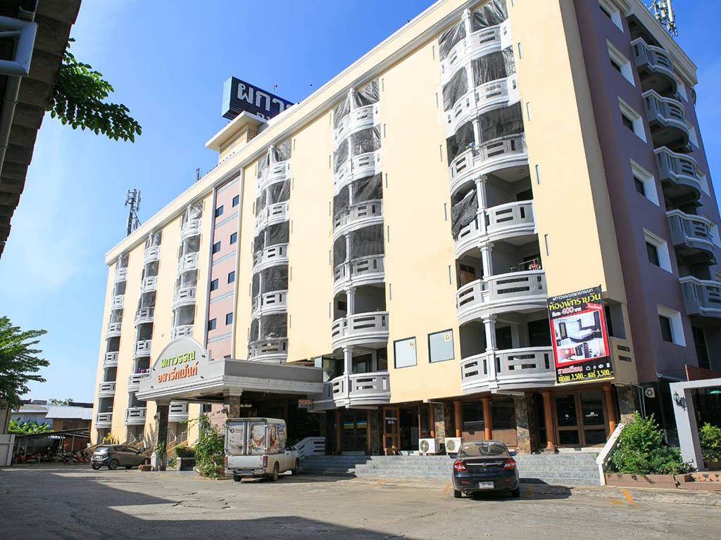 Pakawan Apartment