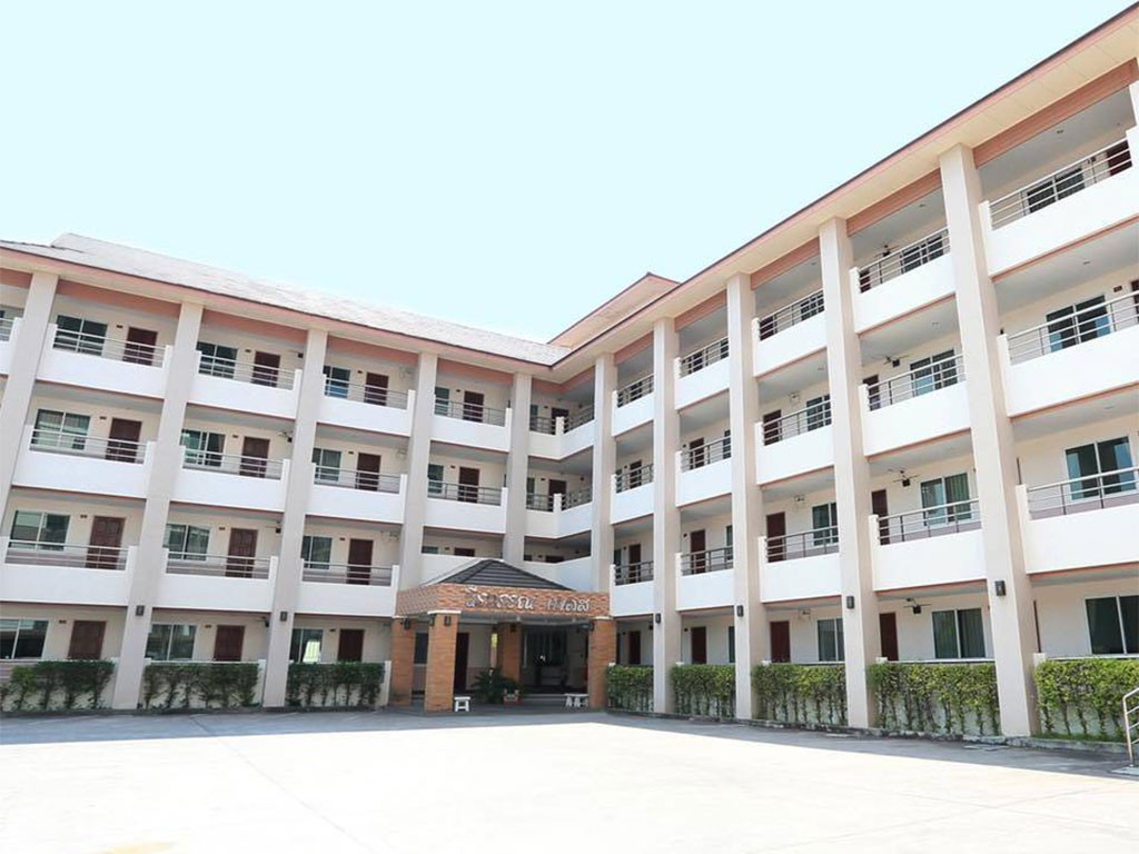 วีรวรรณ เพลส