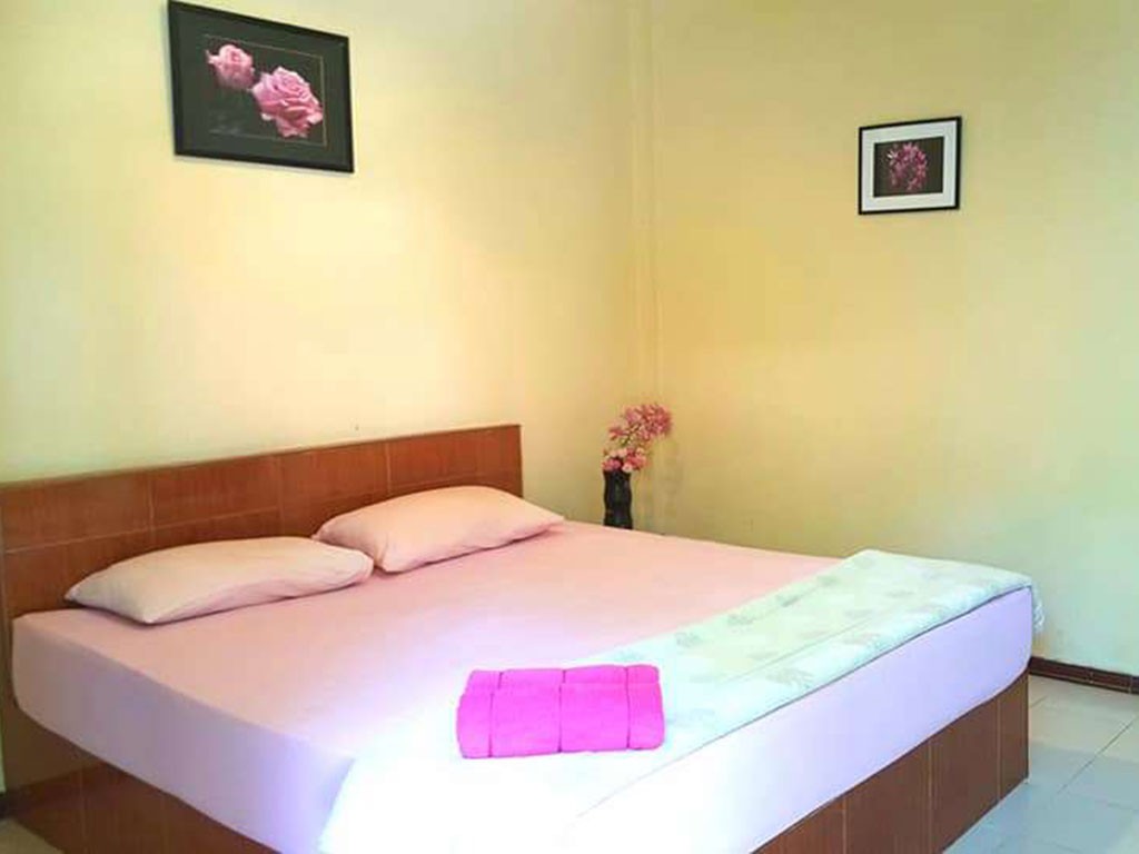 ฝ้ายคำรีสอร์ท