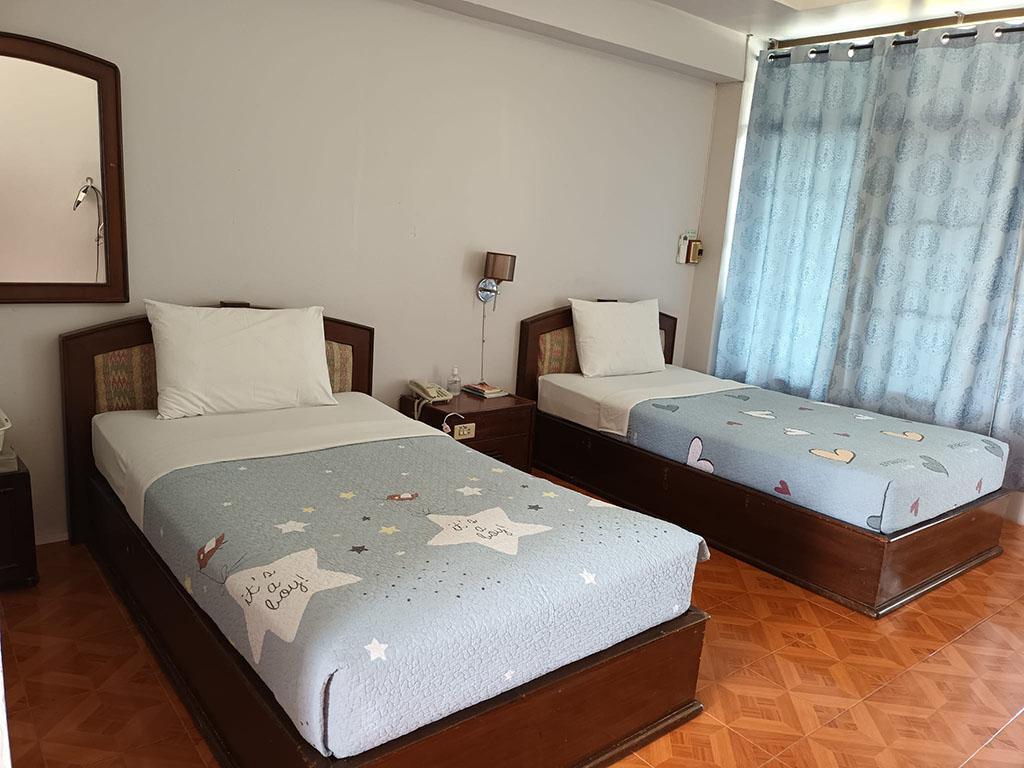 ปักธงชัยอินน์