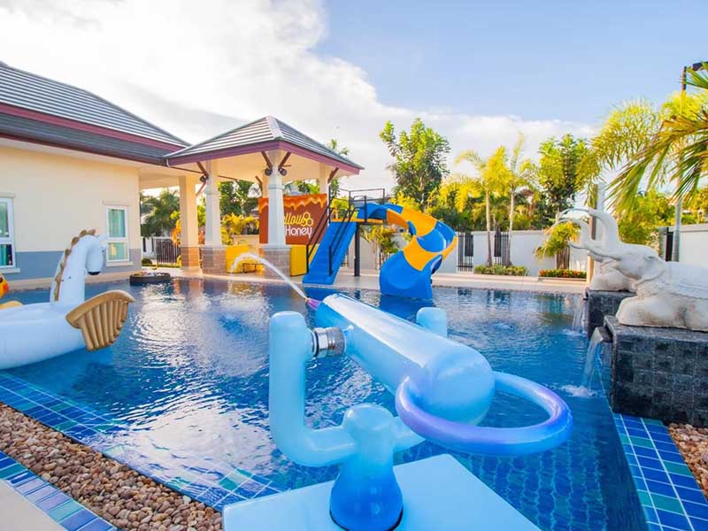 Hotels Nearby Yellow Honey Pool Villa