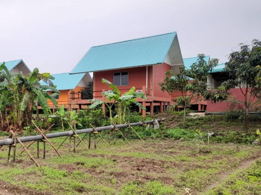 Khumauang Nuea Resort