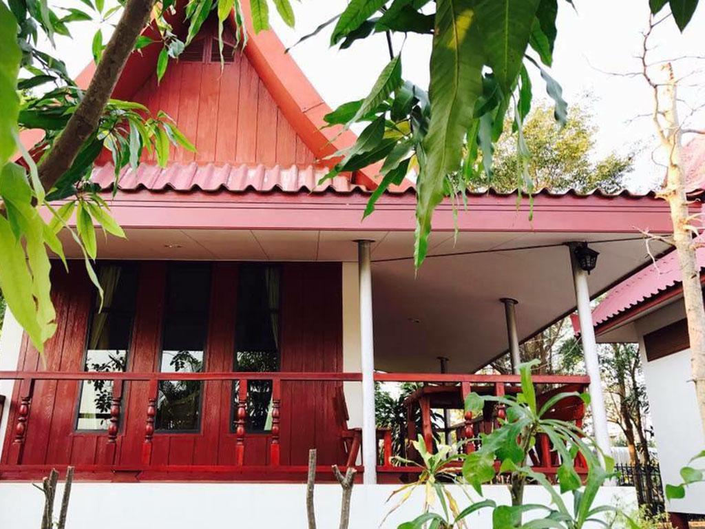 ส พวงทองรีสอร์ท