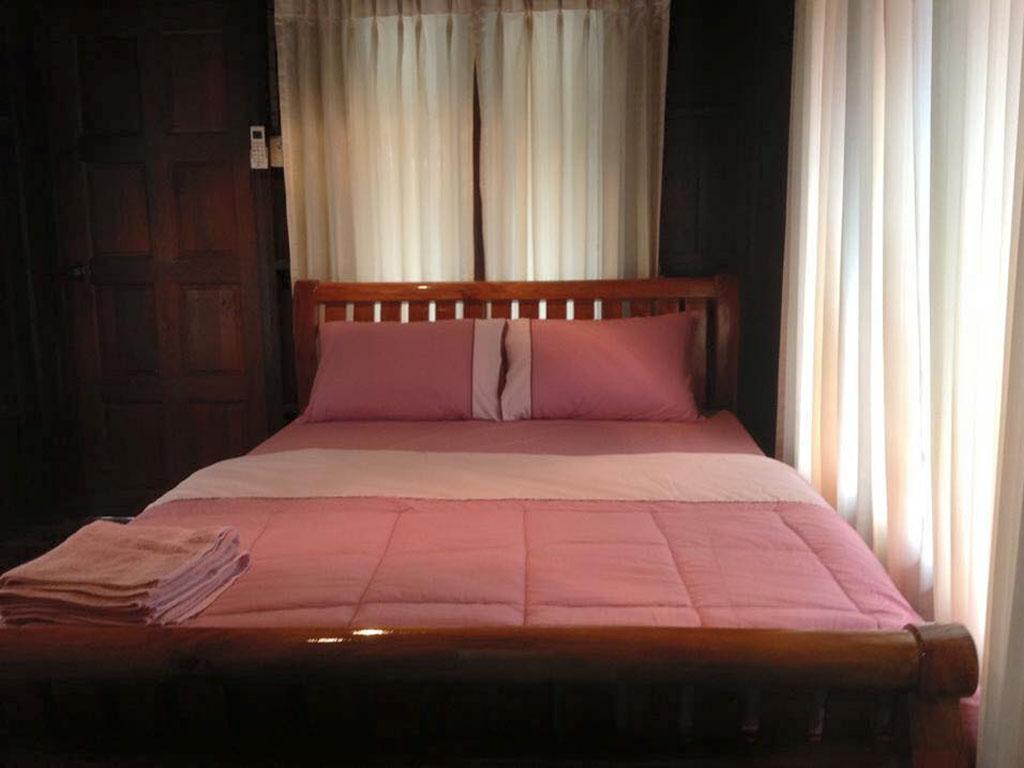 ส พวงทองรีสอร์ท