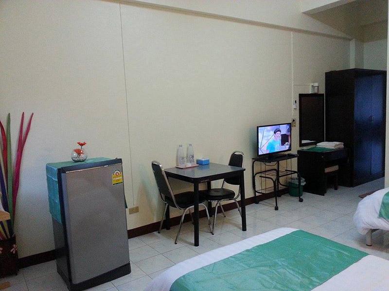 ลำพูน เพลส