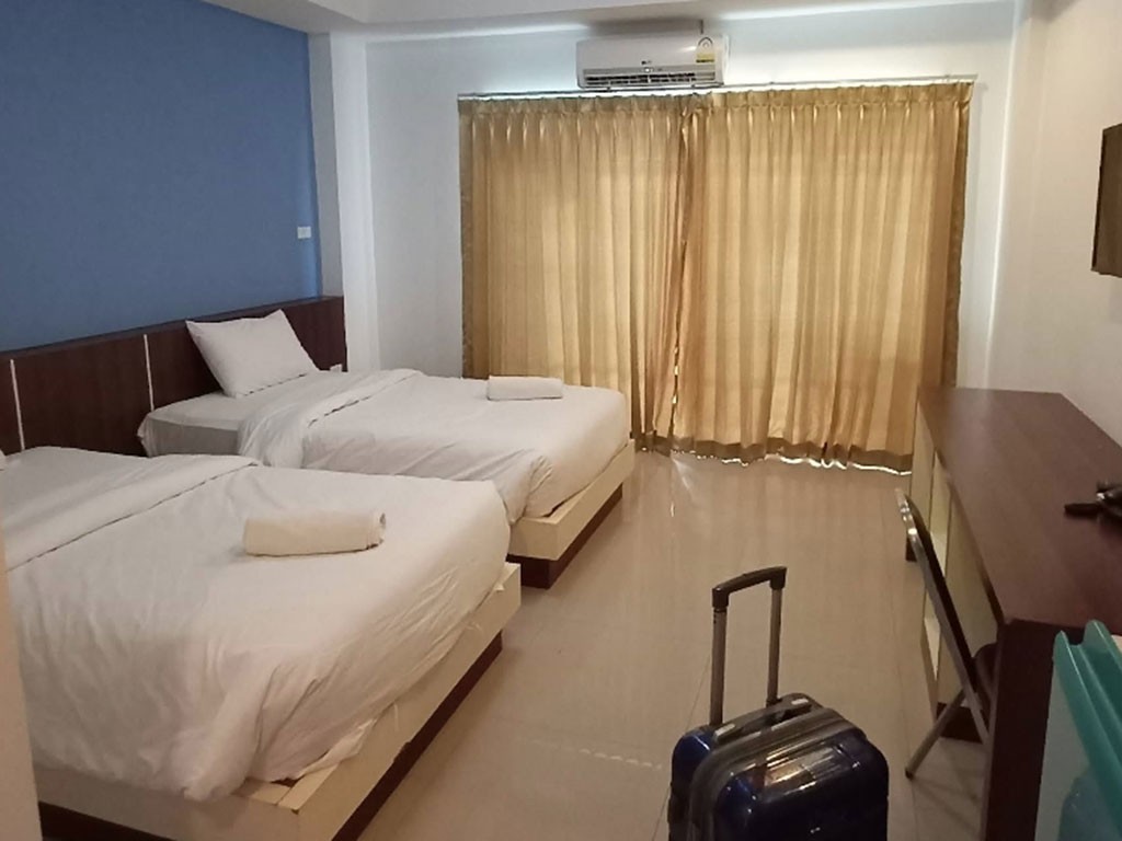 พูลสุขแกรนด์