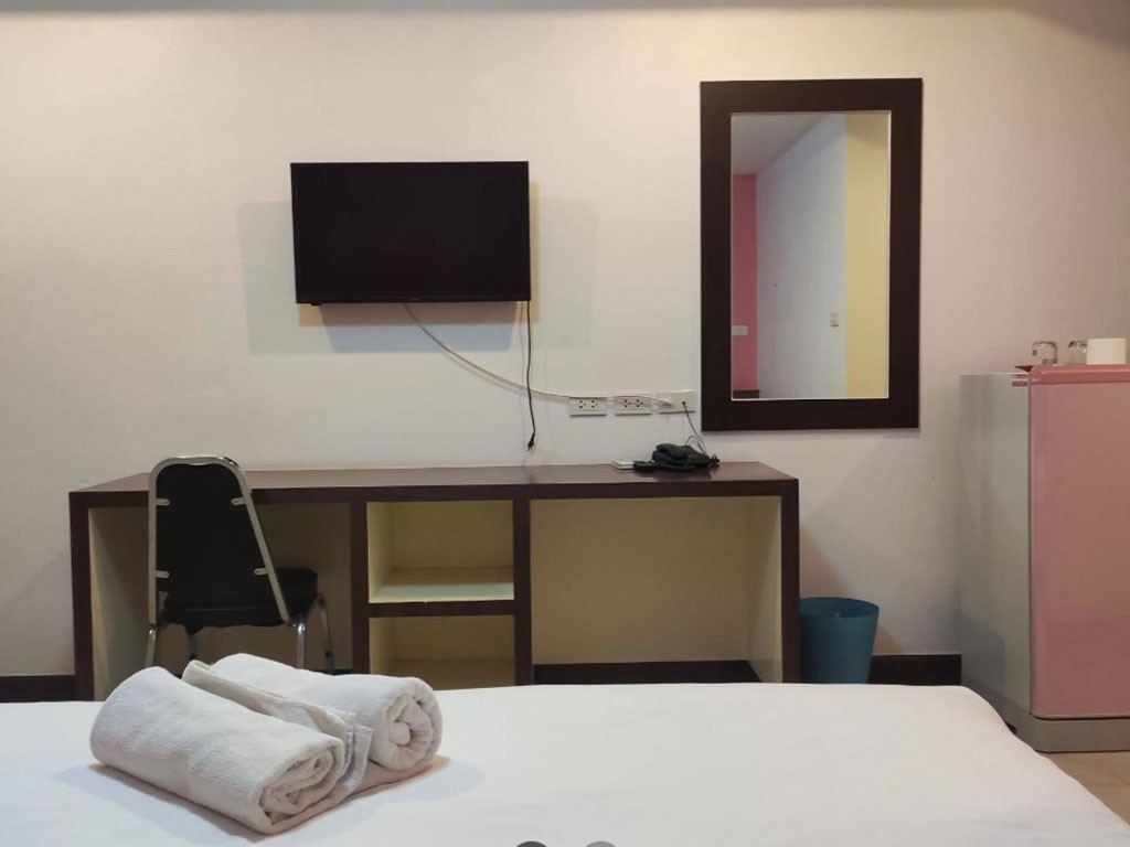 พูลสุขแกรนด์