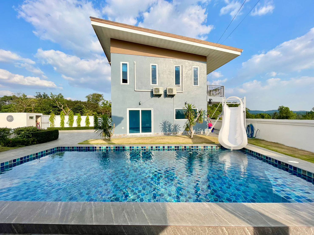 Mountain View Pool Villa