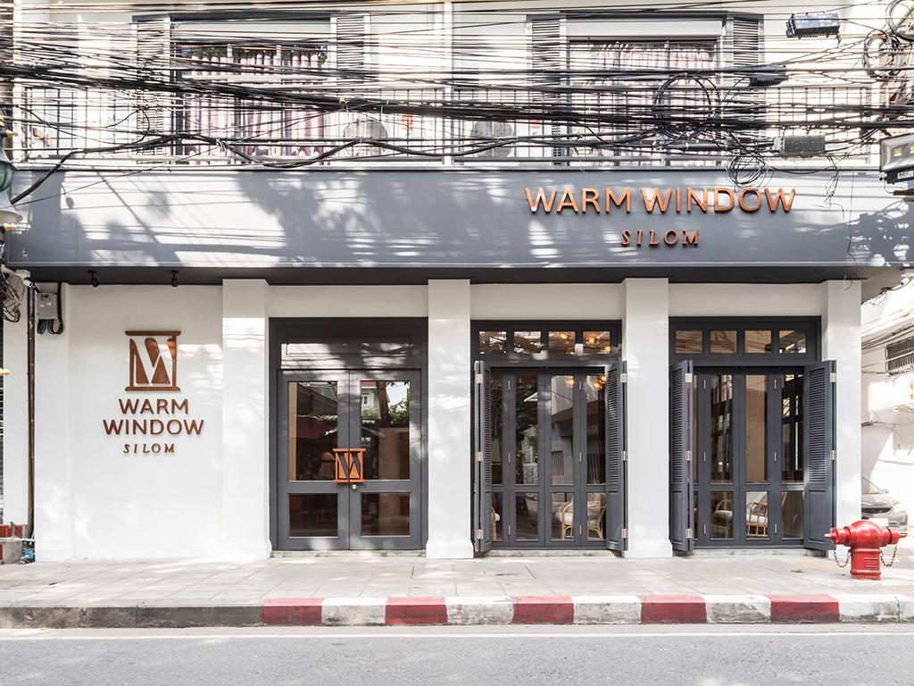 Hotels Nearby Warm Window Silom