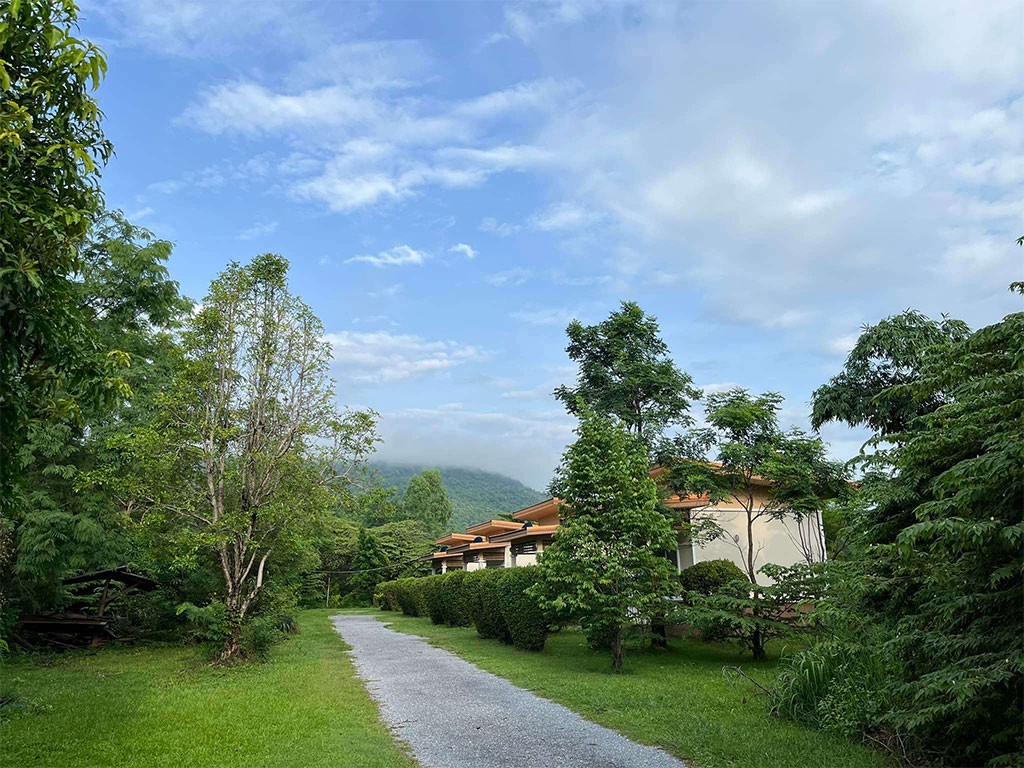 ภูผาเวียง รีสอร์ท