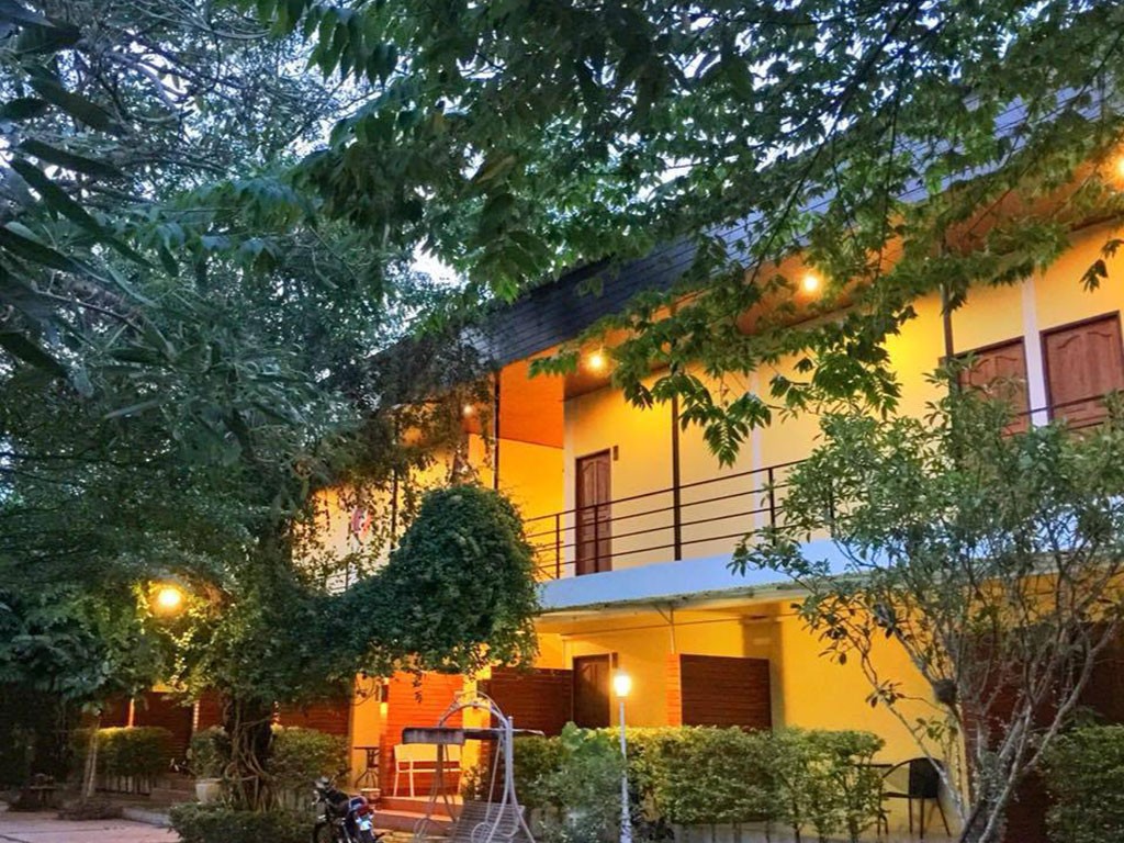 วนารมย์ รีสอร์ท สูงเนิน