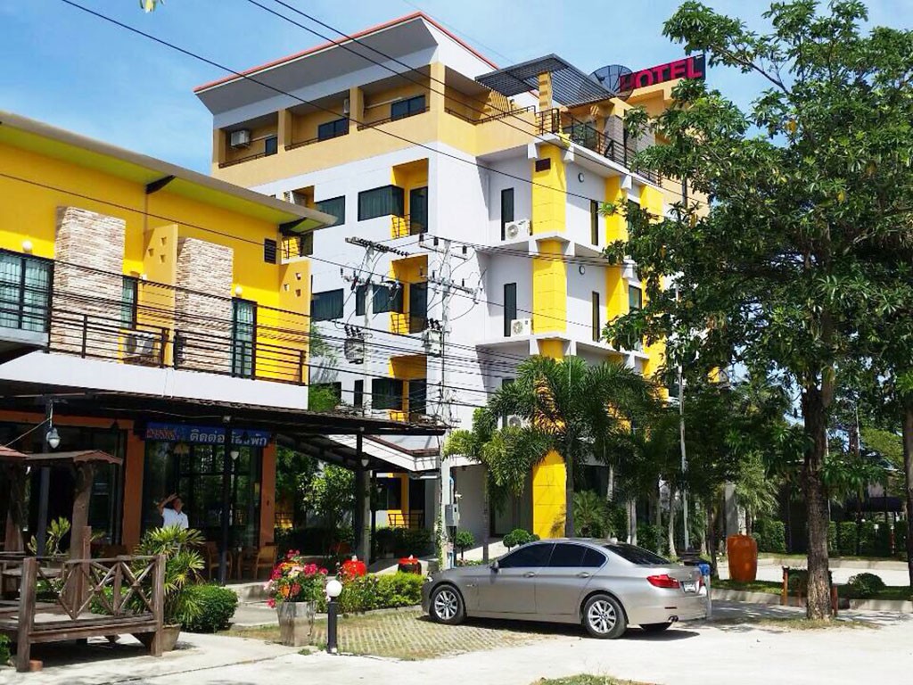 Hotels Nearby Paradise Resort Pattaya