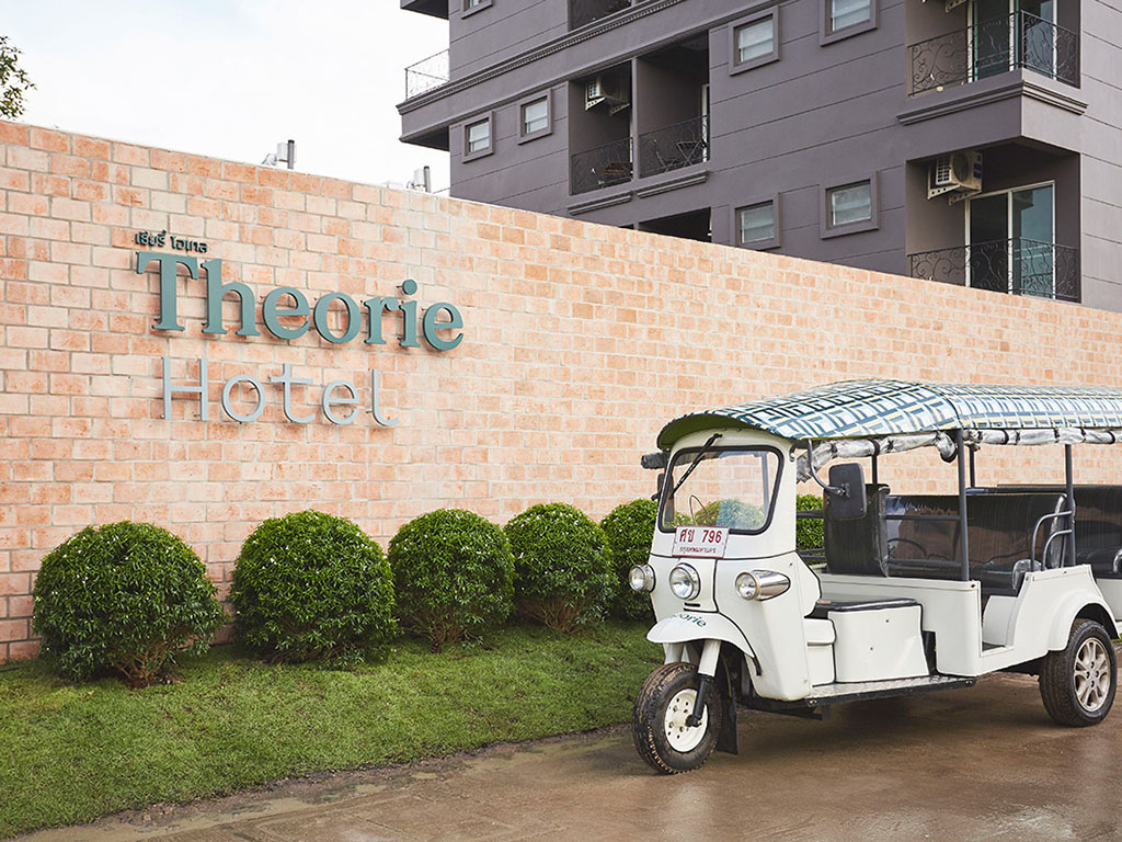 Theorie Hotel Sukhumvit by Tolani