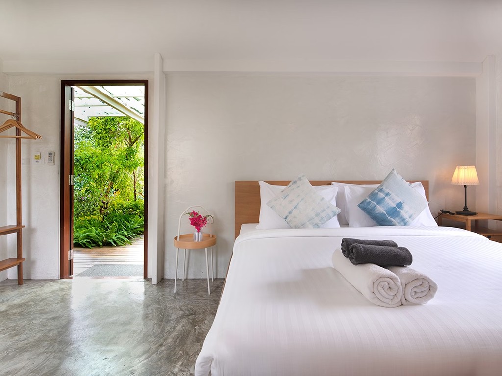 เดอะ ลิตเติ้ล ไวท์ เบิร์ด