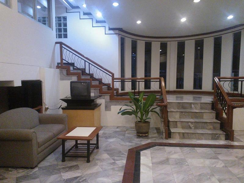 โกลเดน เฮาส์ เซอร์วิส อพาร์ตเมนท์