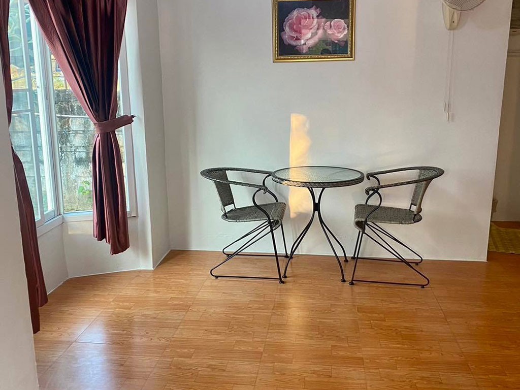 เรือนรับรอง รีสอร์ท