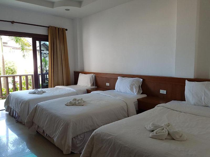 Hotel image Macs Bay Resort