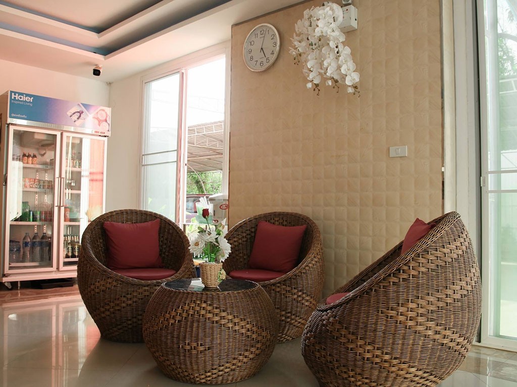 วีรกิจ แกรนด์