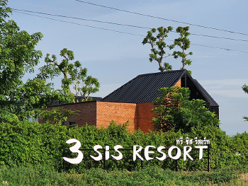 3sis Resort and Cafe