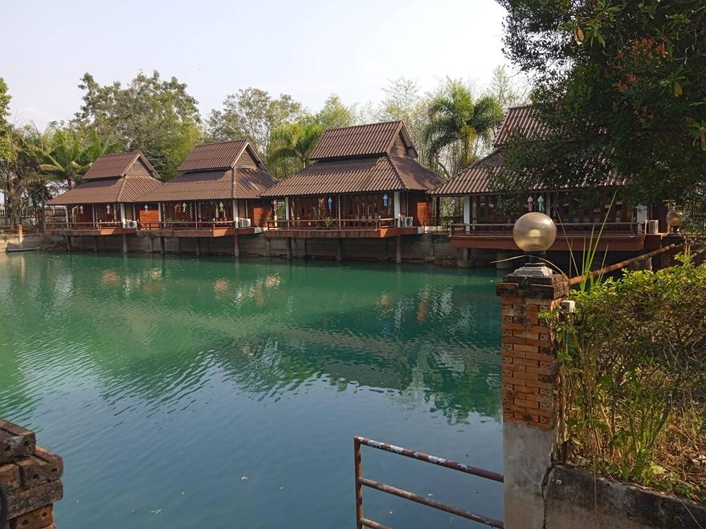 ช้องนาง รีสอร์ท