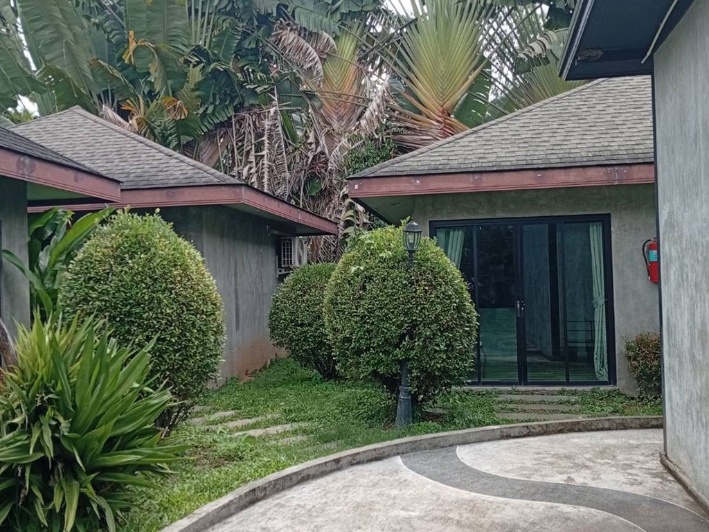 มนตราเฮาส์ บาร์ แอน เรสเตอร์รอง