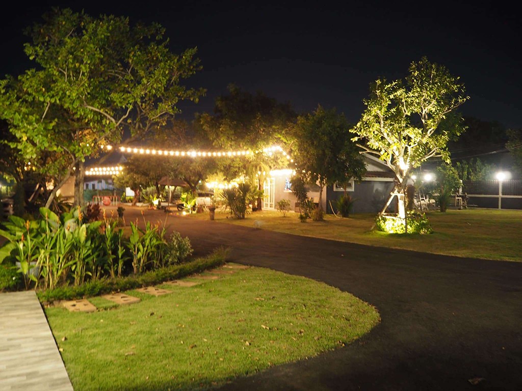 บ้านจามจุรี รีสอร์ท