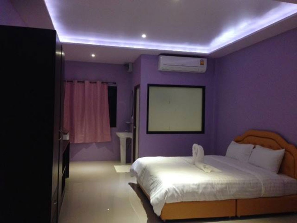 ฟิวเตอร์ เพลส