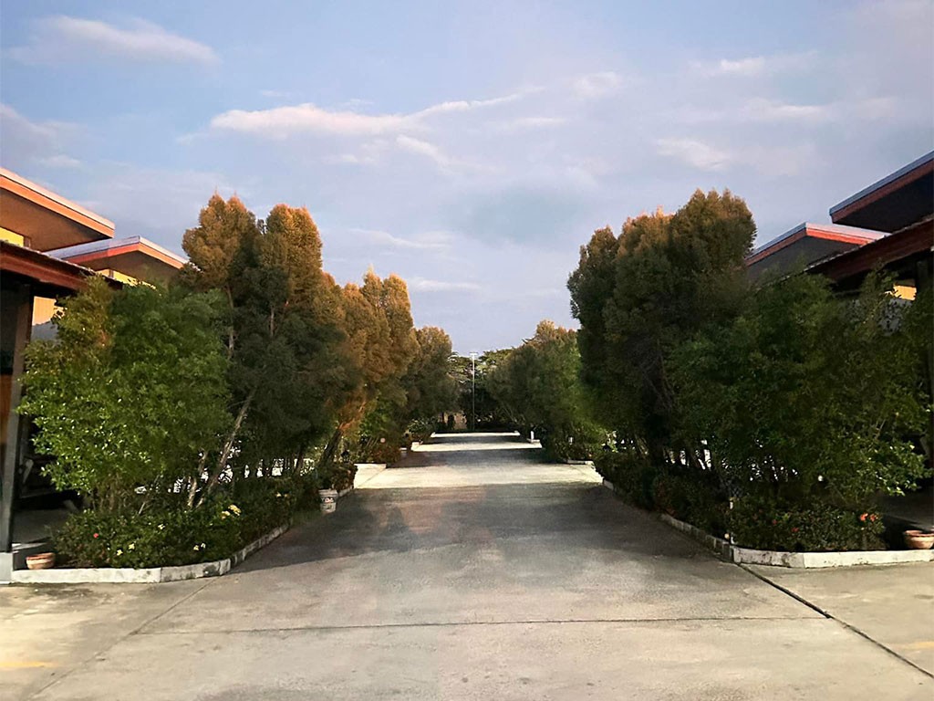 เลิศทวี รีสอร์ท