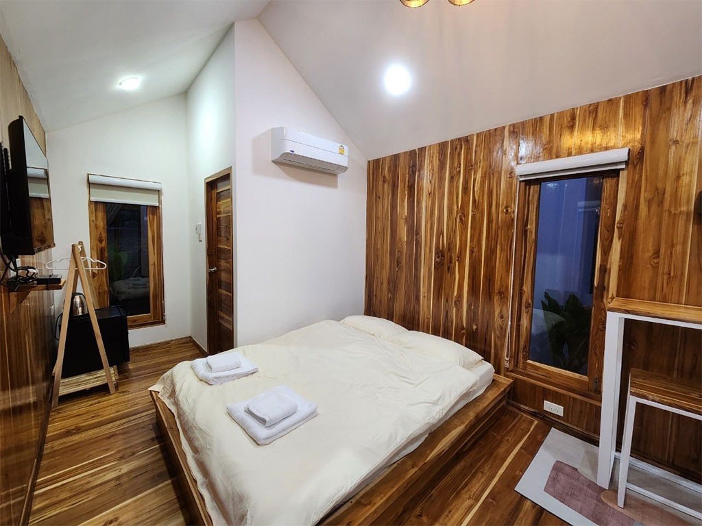 บ้านสวนเจริญรัตน์