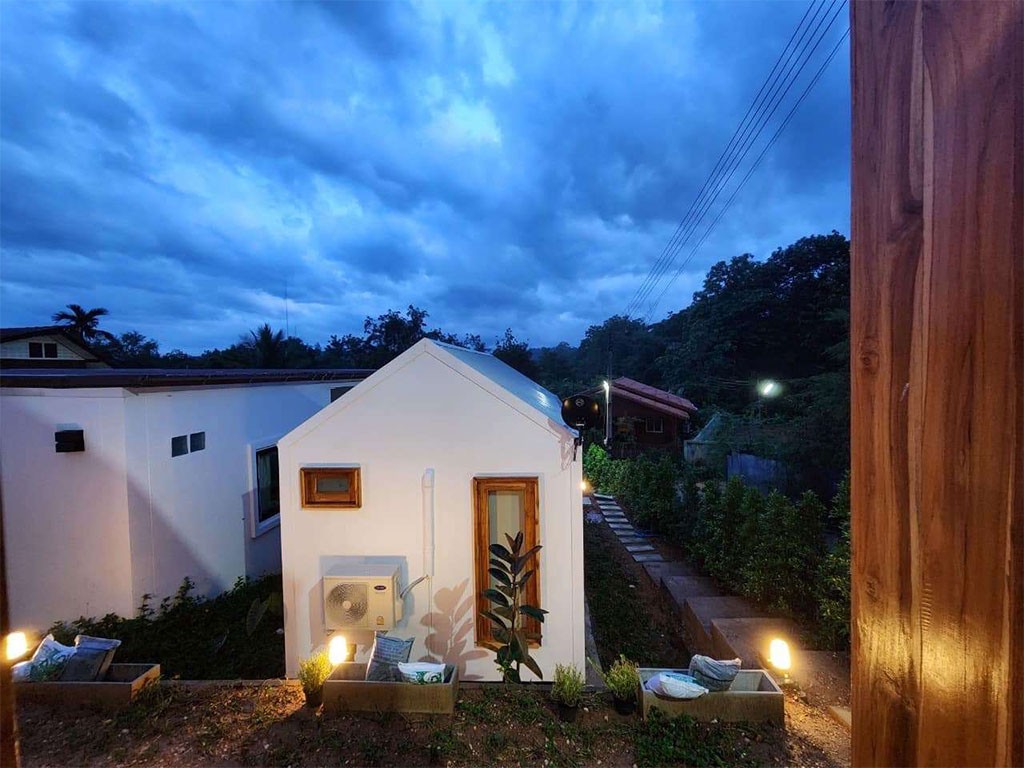 บ้านสวนเจริญรัตน์