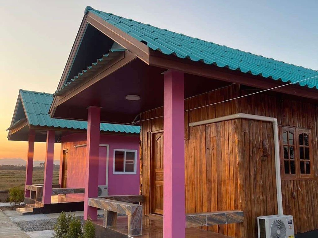 บ้านพักสามพี่น้อง