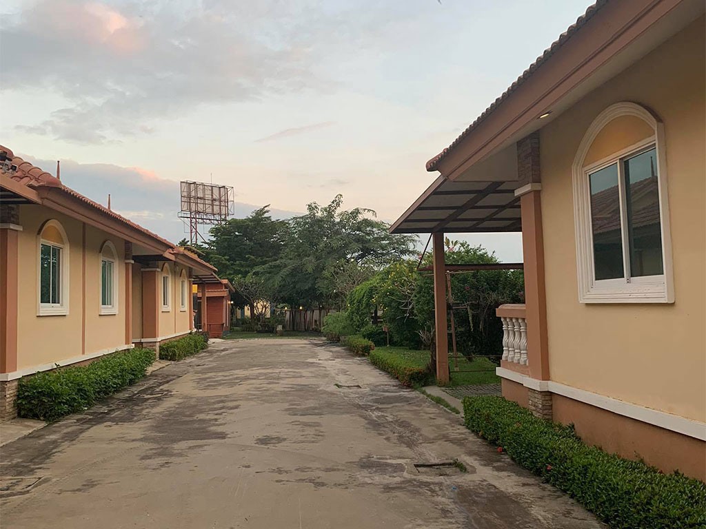 โรจนาวี รีสอร์ท