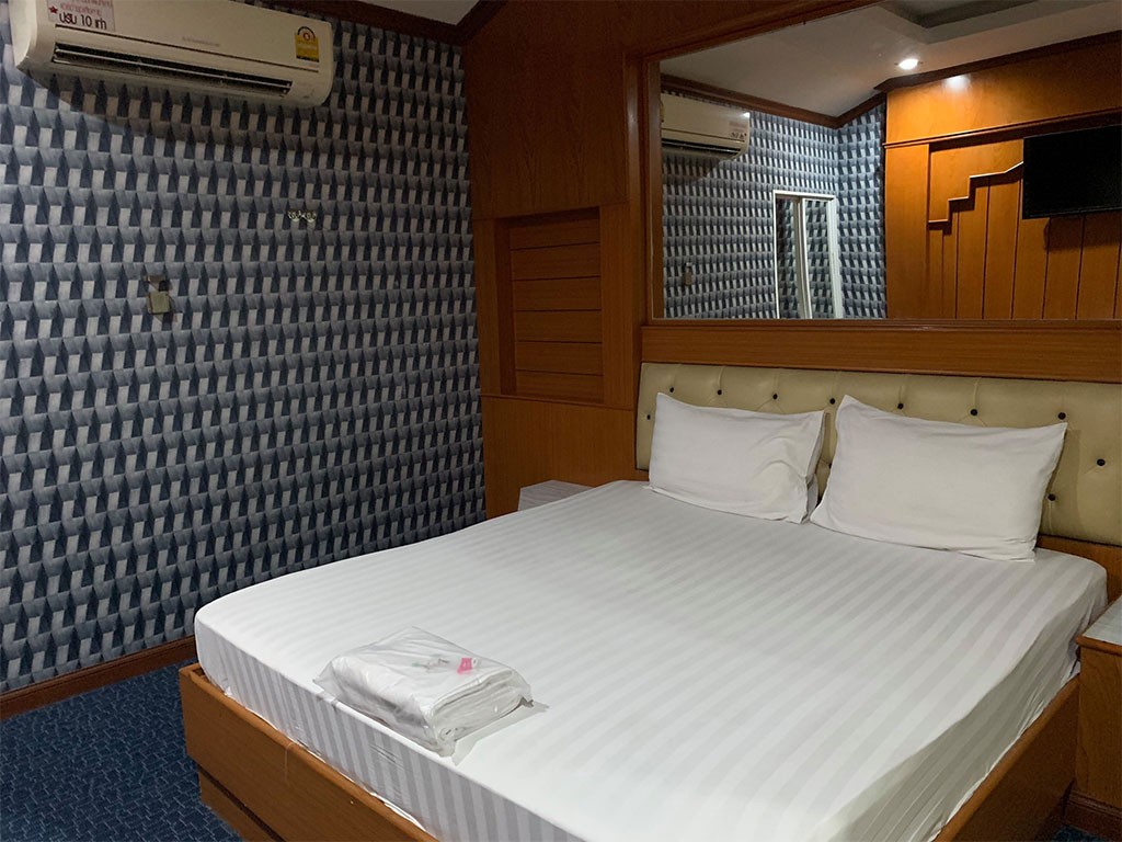 โรจนาวี รีสอร์ท