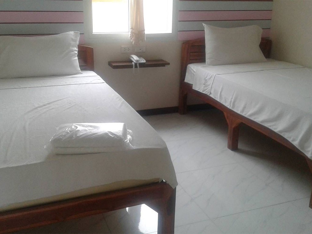 โรจนาวี รีสอร์ท