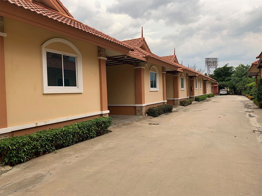 โรจนาวี รีสอร์ท