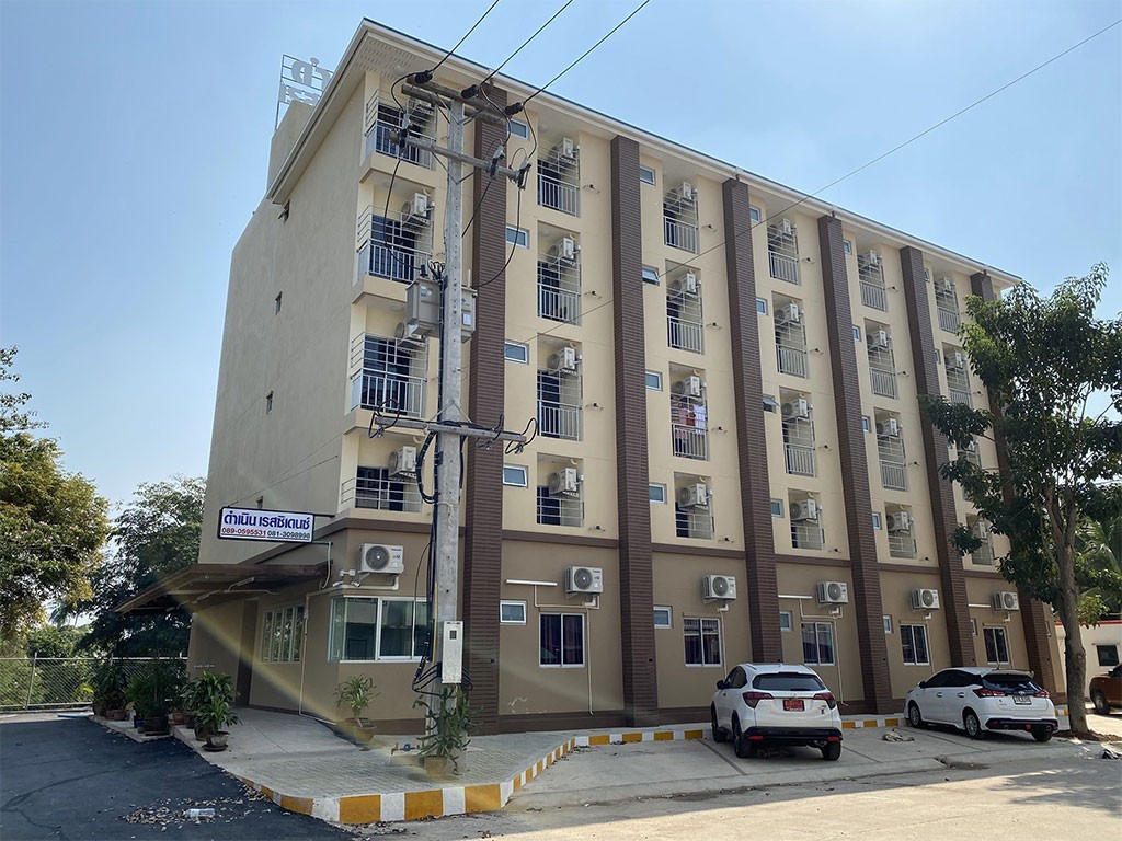 ดำเนิน เรสซิเดนซ์