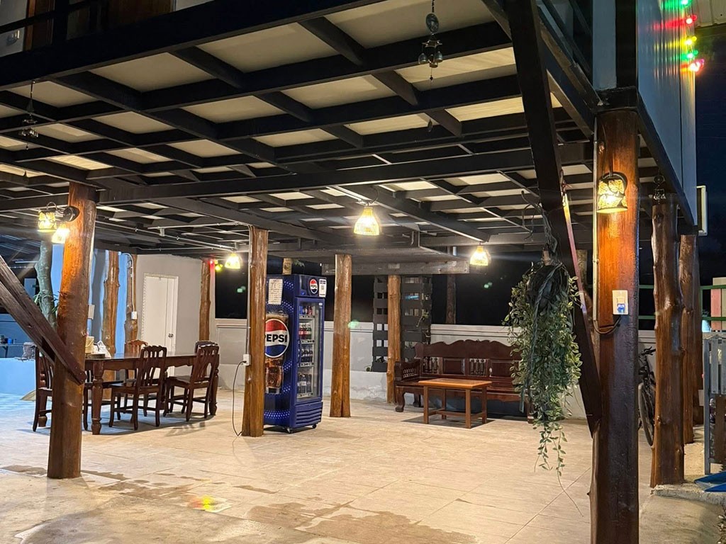 อยู่รุ่งเรือง รีสอร์ท