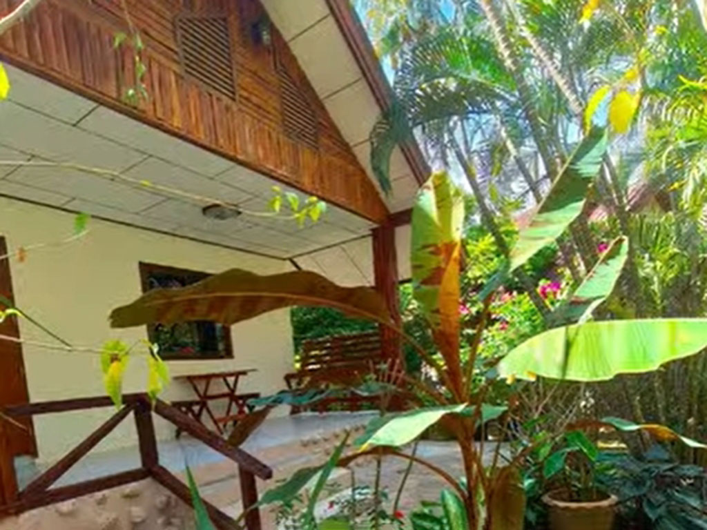 ครองธารา บังกะโล