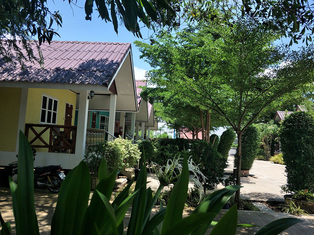 บ้านเคียงตะวัน รีสอร์ท พิจิตร