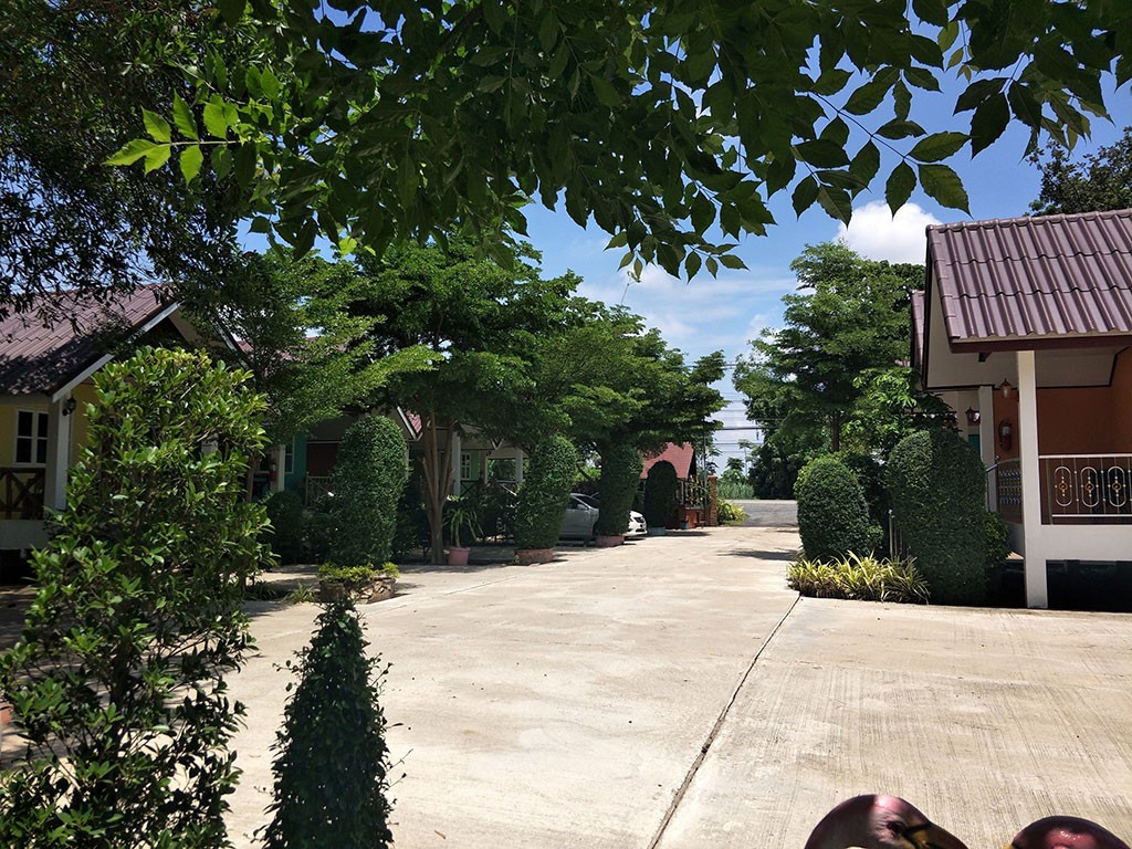 บ้านเคียงตะวัน รีสอร์ท พิจิตร