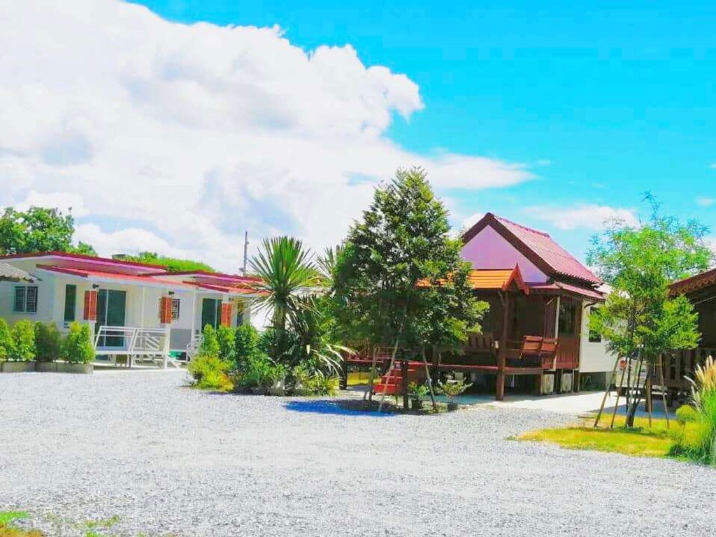 ปันสุข โฮมสเตย์ ทุ่งพิชัย