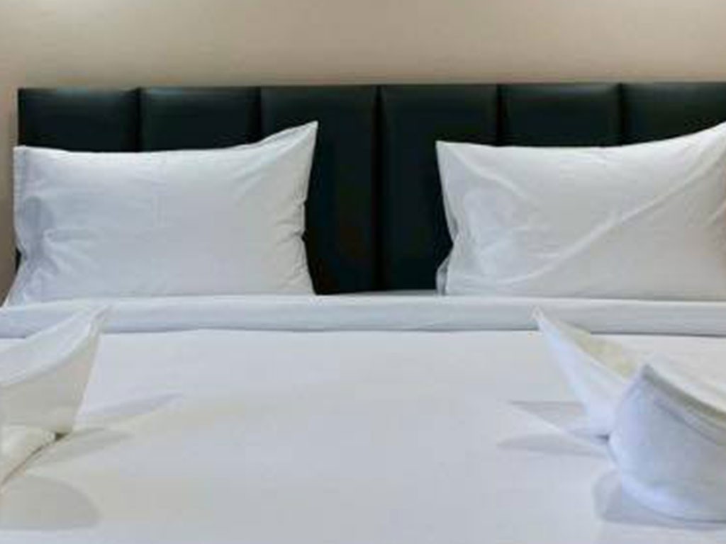 ลาโมน่า นครปฐม