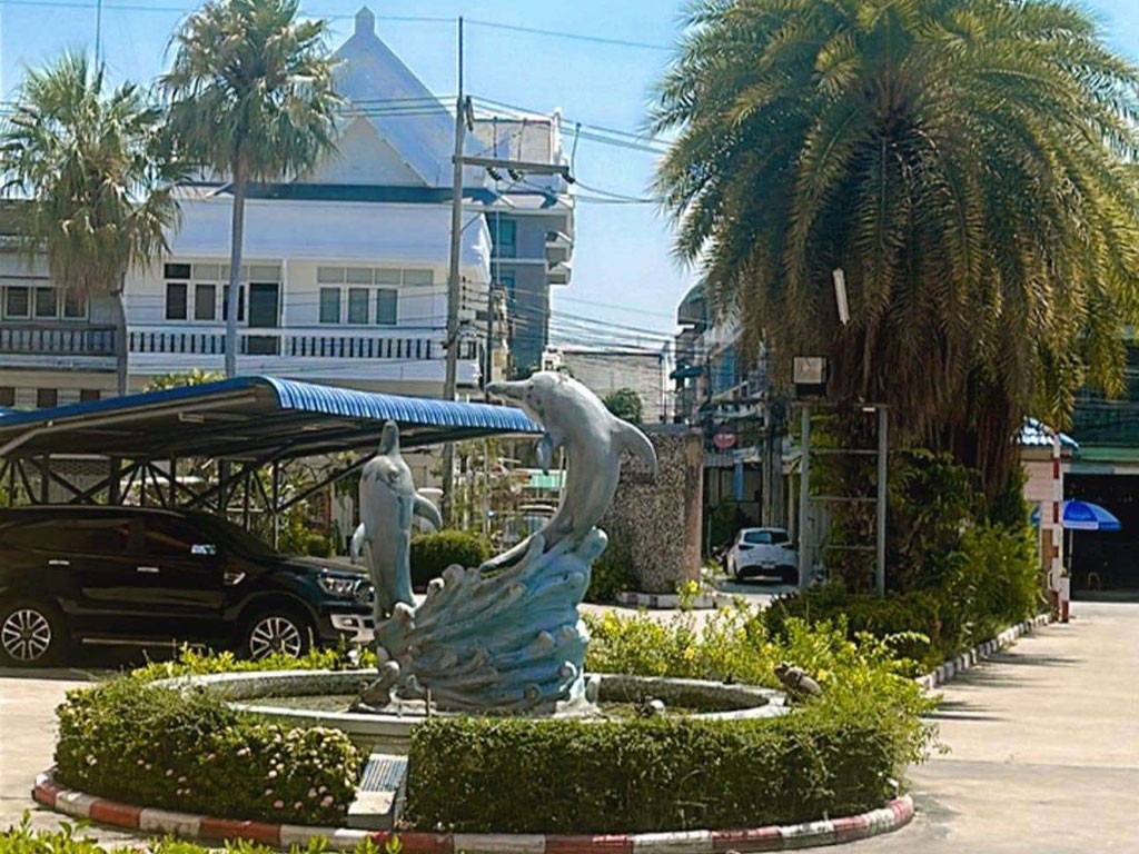 เค ซี  แกรนด์เพลส