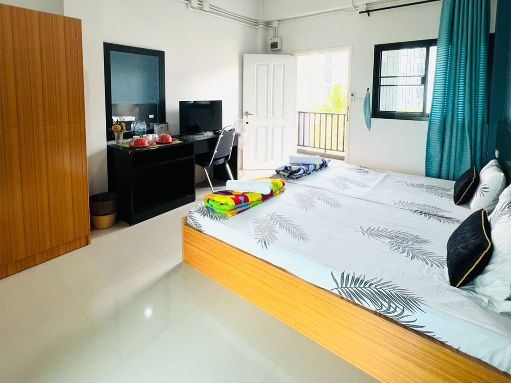 แอท สมุทรสาคร มหาชัย