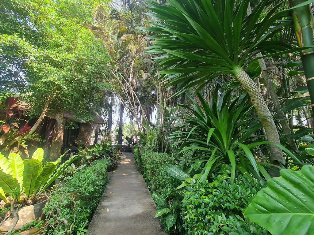 สวนผึ้ง รีสอร์ท บางเสร่