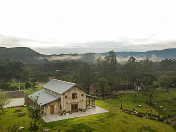 เดอะ ทรีท ฟาร์ม โฮเทล