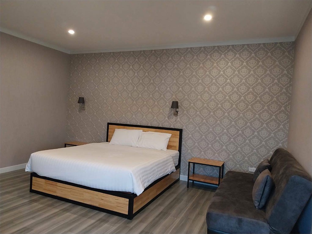 ปรางเพลส รีสอร์ท ลพบุรี