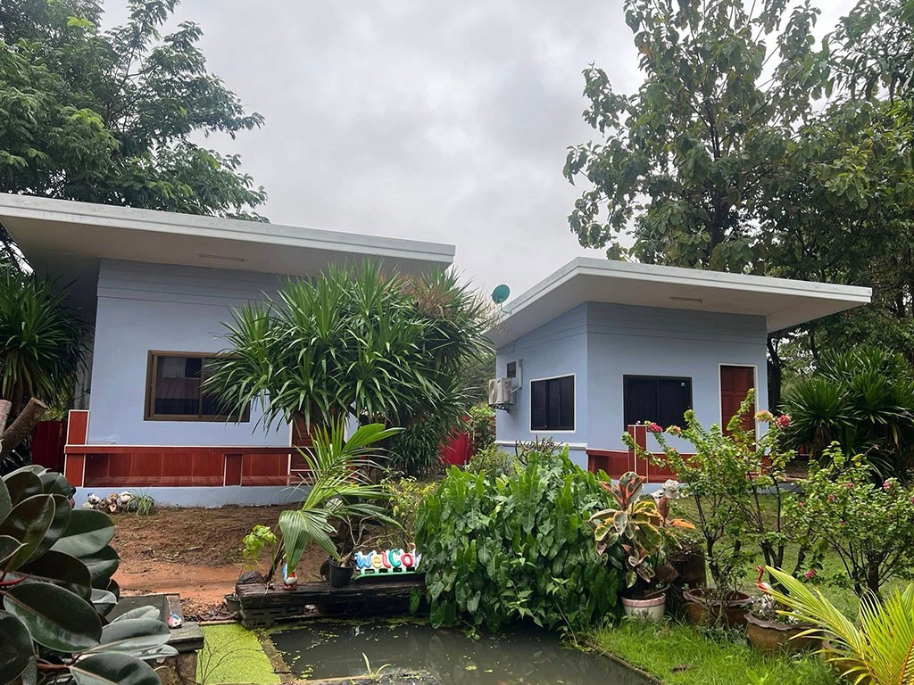 เทพสถิต รีสอร์ท