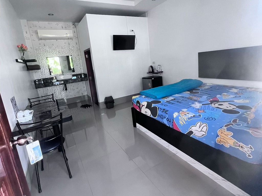 กรีน หลังสวน